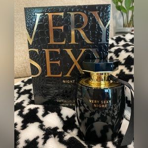 SOLD OUT—> Victoria’s Secret Very Sexy Night Eau de Parfum 100 ml/ 3.4 fl oz